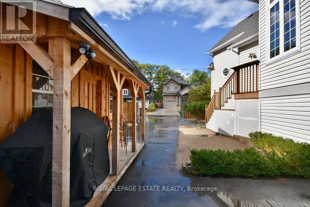 












25 LAIDLAW STREET

,
Wasaga Beach,




Ontario
L9Z2L2

