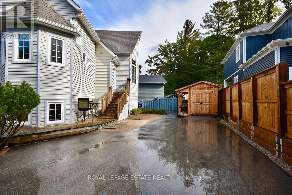 












25 LAIDLAW STREET

,
Wasaga Beach,




Ontario
L9Z2L2

