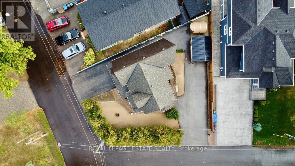 












25 LAIDLAW STREET

,
Wasaga Beach,




Ontario
L9Z2L2

