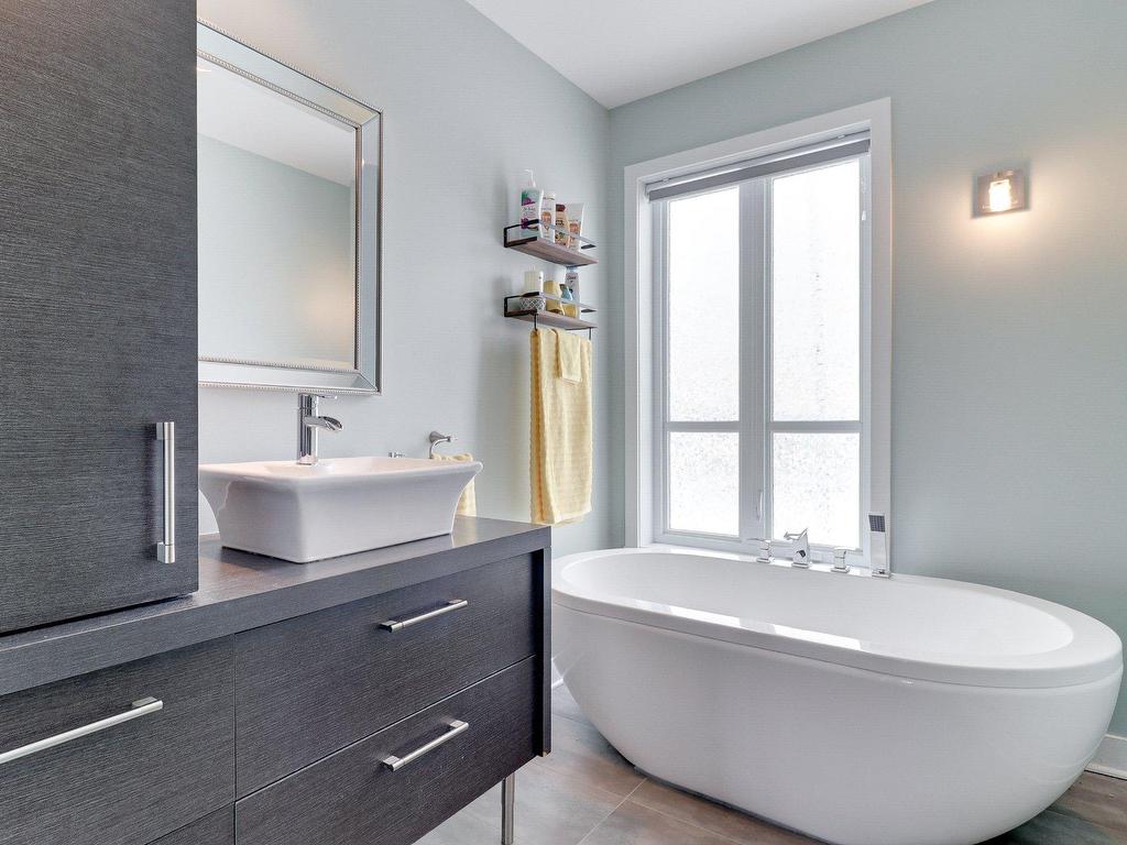 









24


Rg Point-du-Jour N.

,
L'Assomption,




QC
J5W1C1


