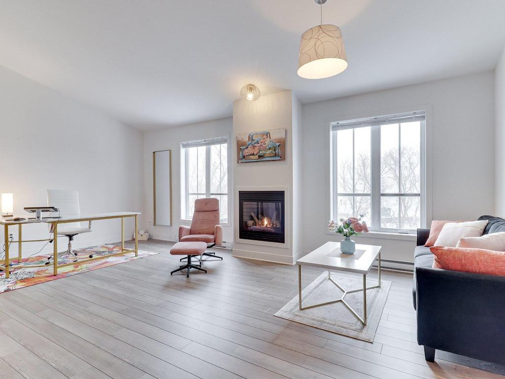 









24


Rg Point-du-Jour N.

,
L'Assomption,




QC
J5W1C1

