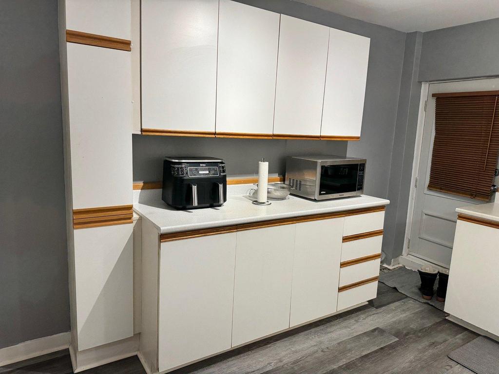 









2642


Rue Hogan

,
Montréal (Ville-Marie),




QC
H2K2T6

