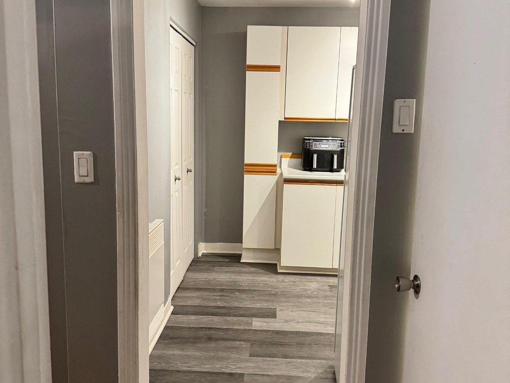 









2642


Rue Hogan

,
Montréal (Ville-Marie),




QC
H2K2T6

