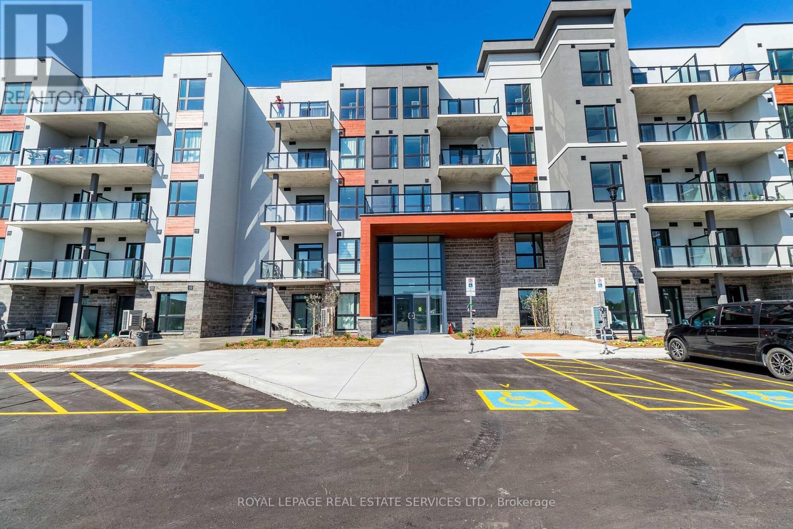 












127 - 4 KIMBERLY LANE

,
Collingwood,




Ontario
L9Y5K8

