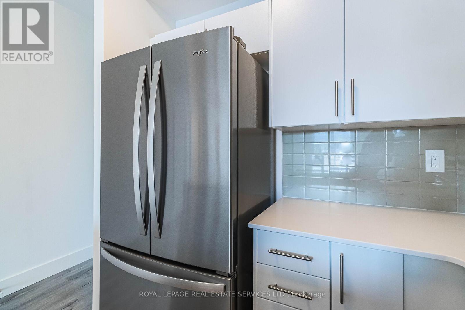 












127 - 4 KIMBERLY LANE

,
Collingwood,




Ontario
L9Y5K8


