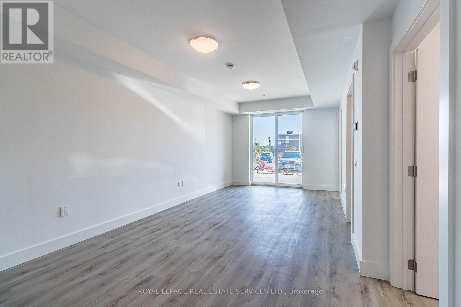 












127 - 4 KIMBERLY LANE

,
Collingwood,




Ontario
L9Y5K8

