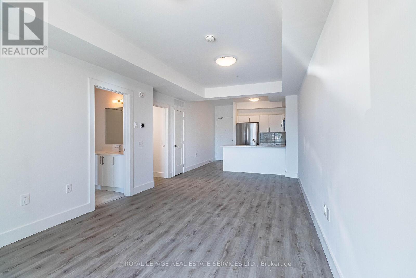 












127 - 4 KIMBERLY LANE

,
Collingwood,




Ontario
L9Y5K8

