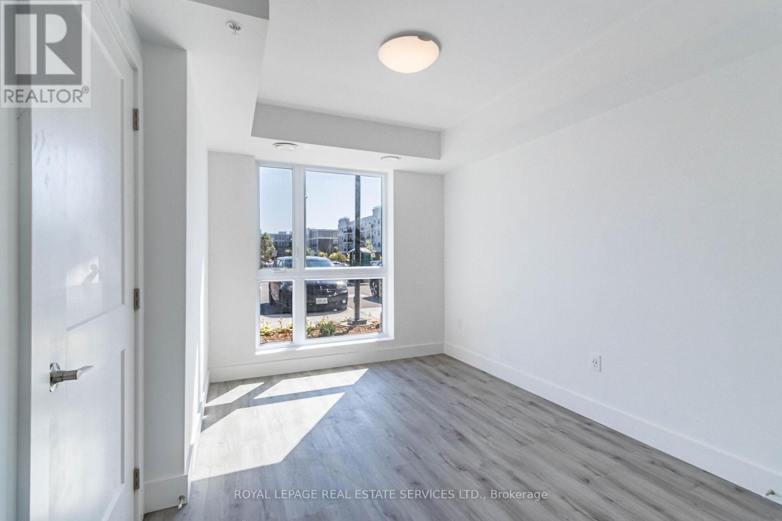 












127 - 4 KIMBERLY LANE

,
Collingwood,




Ontario
L9Y5K8

