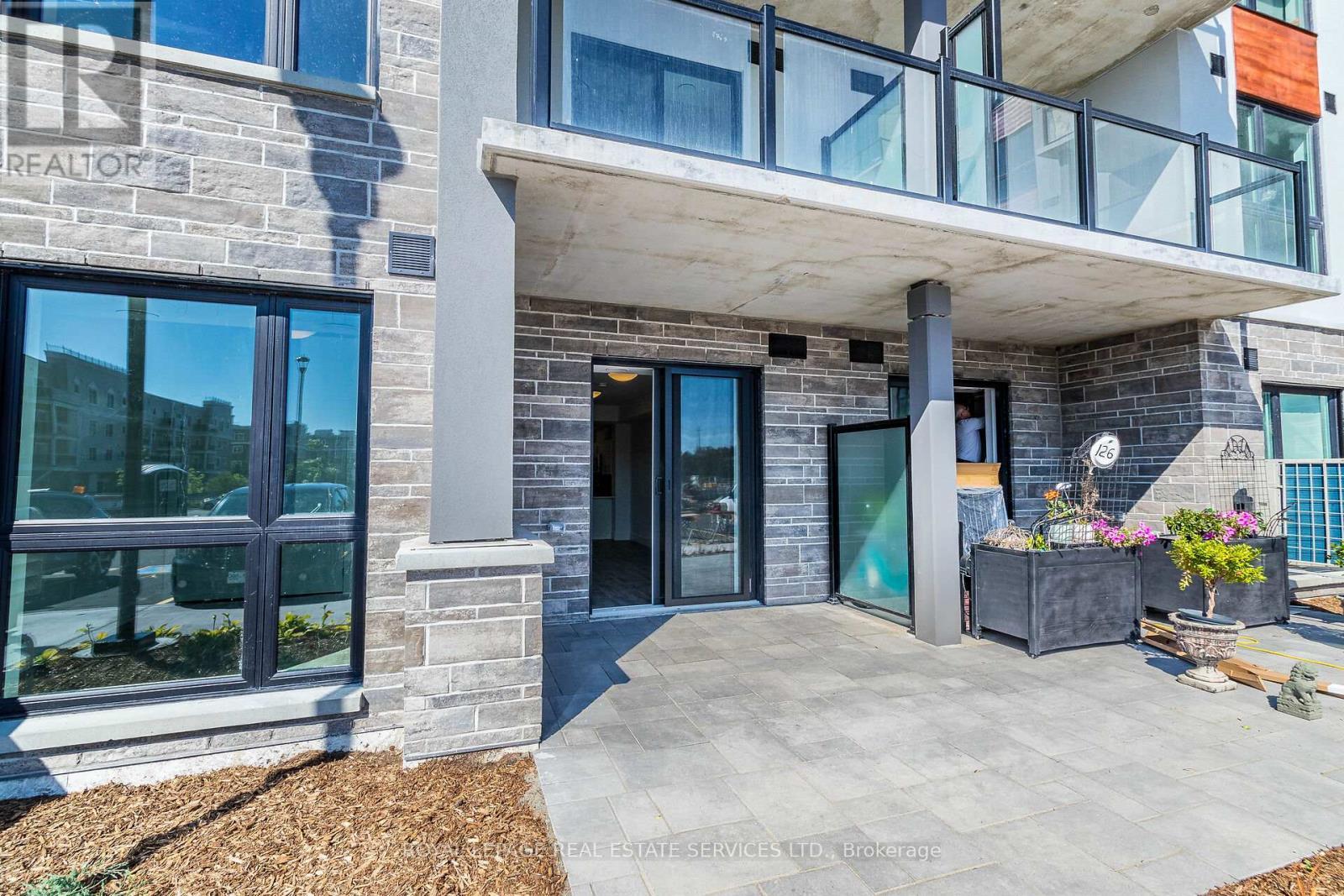 












127 - 4 KIMBERLY LANE

,
Collingwood,




Ontario
L9Y5K8

