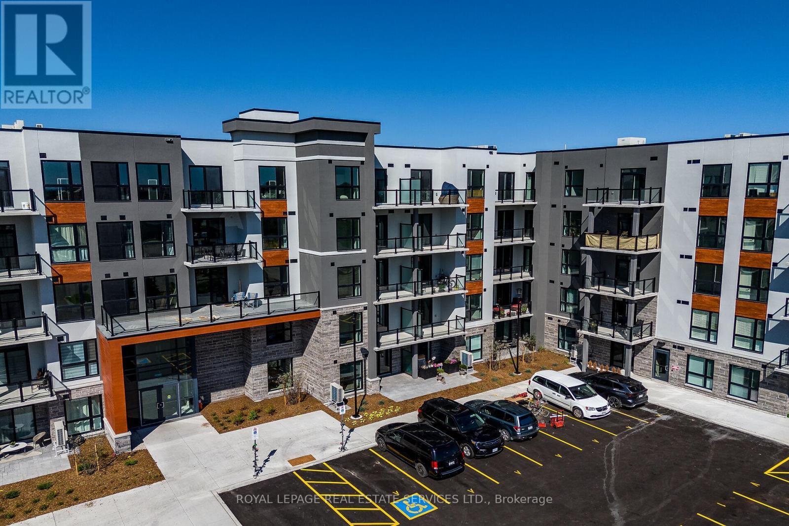 












127 - 4 KIMBERLY LANE

,
Collingwood,




Ontario
L9Y5K8

