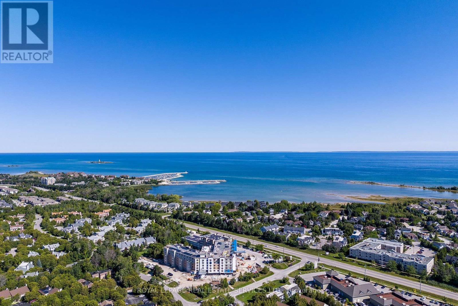 












127 - 4 KIMBERLY LANE

,
Collingwood,




Ontario
L9Y5K8

