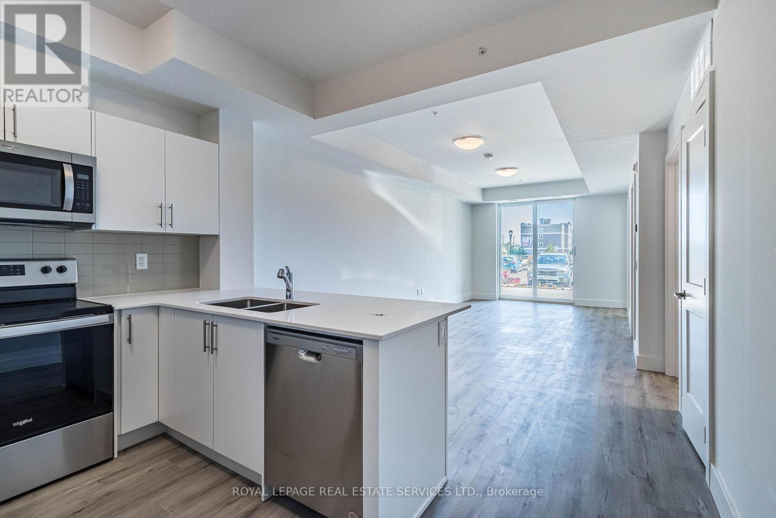 












127 - 4 KIMBERLY LANE

,
Collingwood,




Ontario
L9Y5K8

