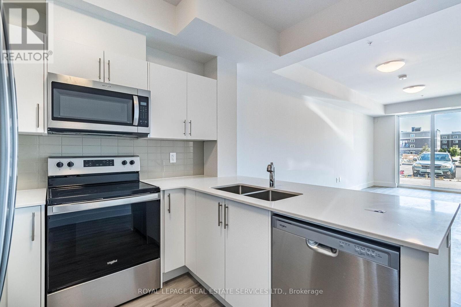 












127 - 4 KIMBERLY LANE

,
Collingwood,




Ontario
L9Y5K8

