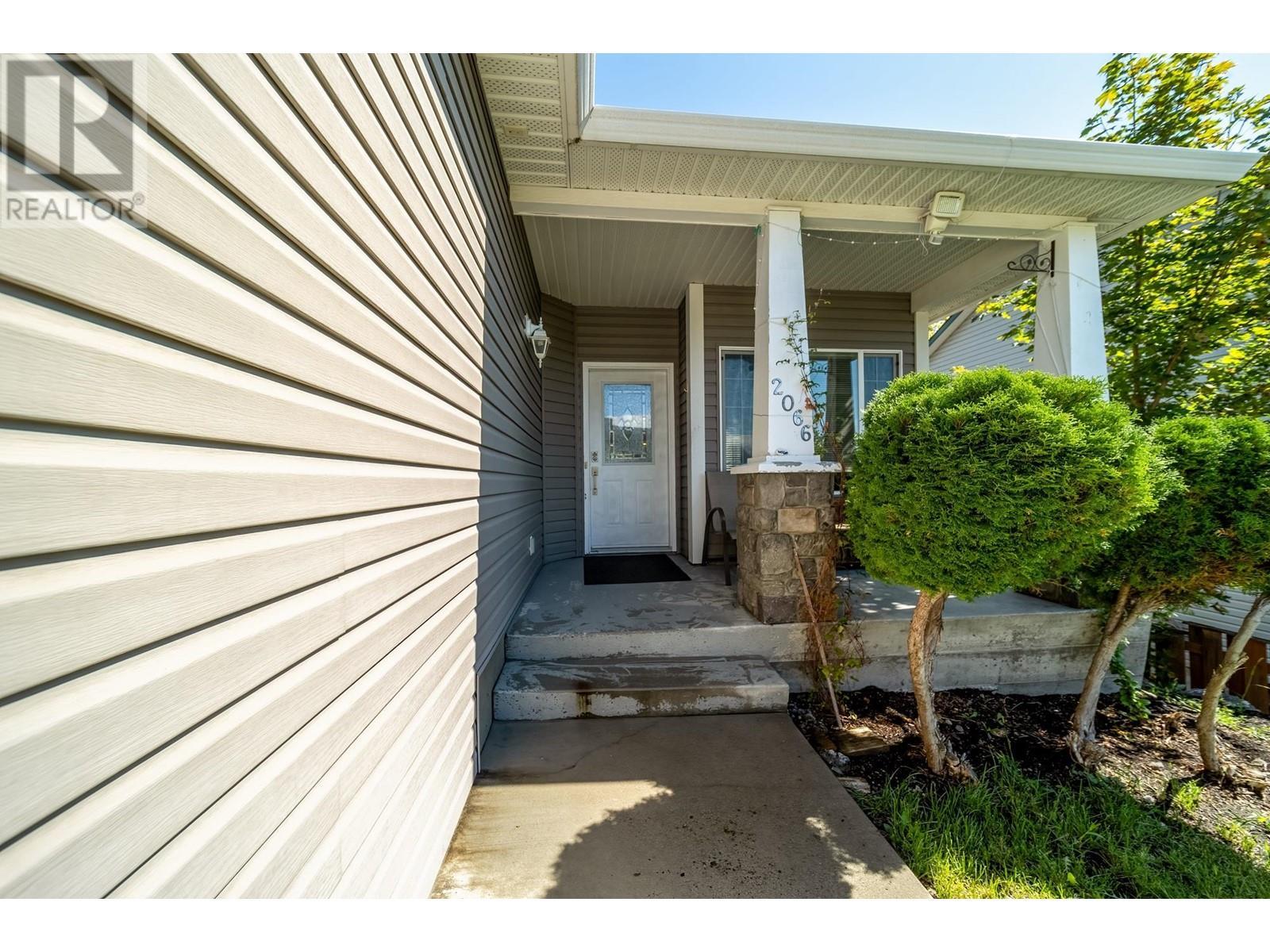 












2066 Rosefield Drive

,
West Kelowna,




British Columbia
V1Z3Y8

