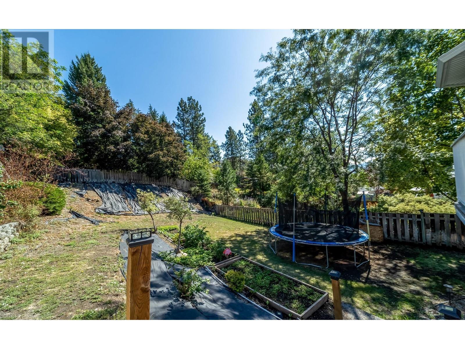 












2066 Rosefield Drive

,
West Kelowna,




British Columbia
V1Z3Y8

