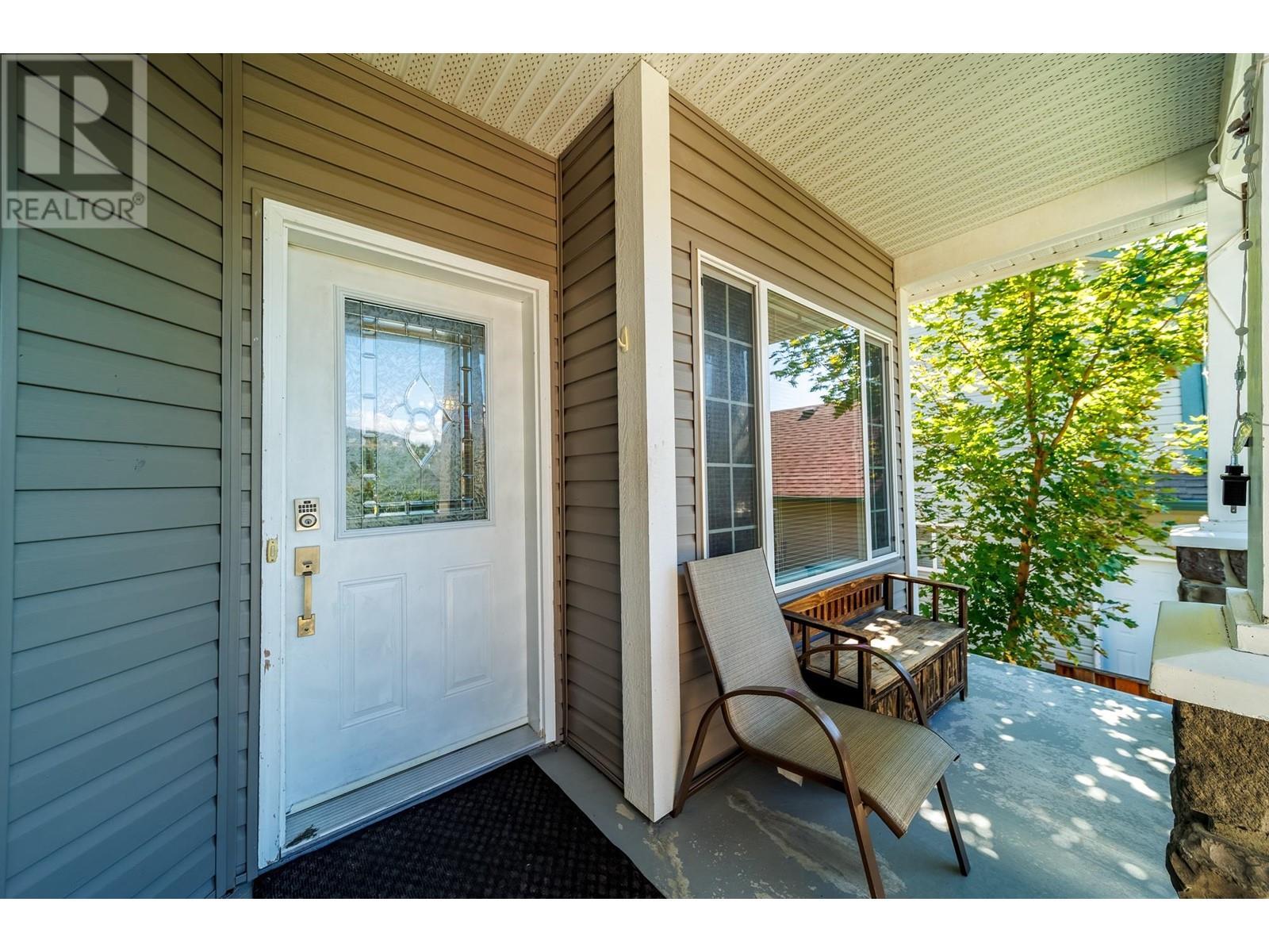 












2066 Rosefield Drive

,
West Kelowna,




British Columbia
V1Z3Y8

