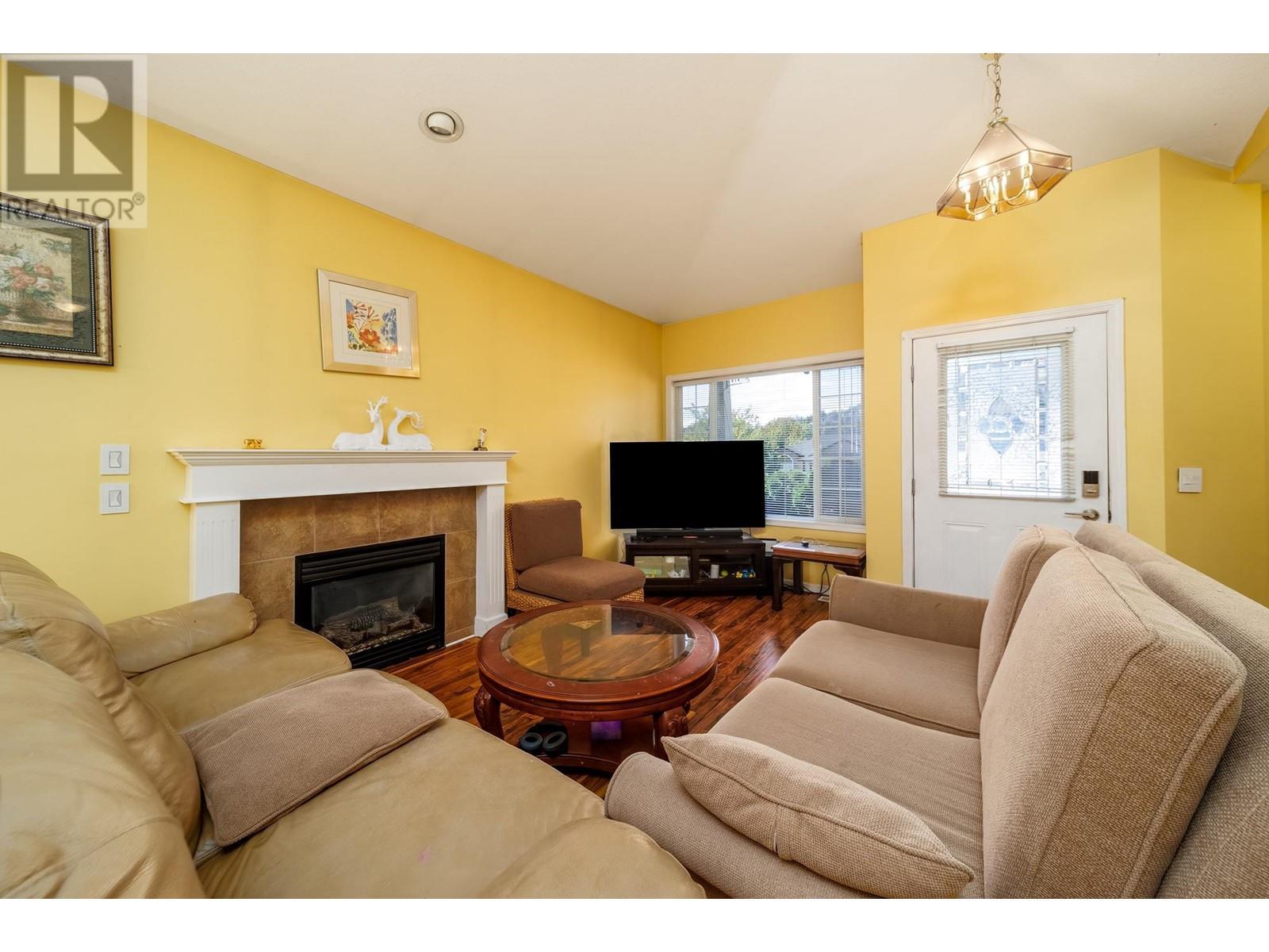 












2066 Rosefield Drive

,
West Kelowna,




British Columbia
V1Z3Y8

