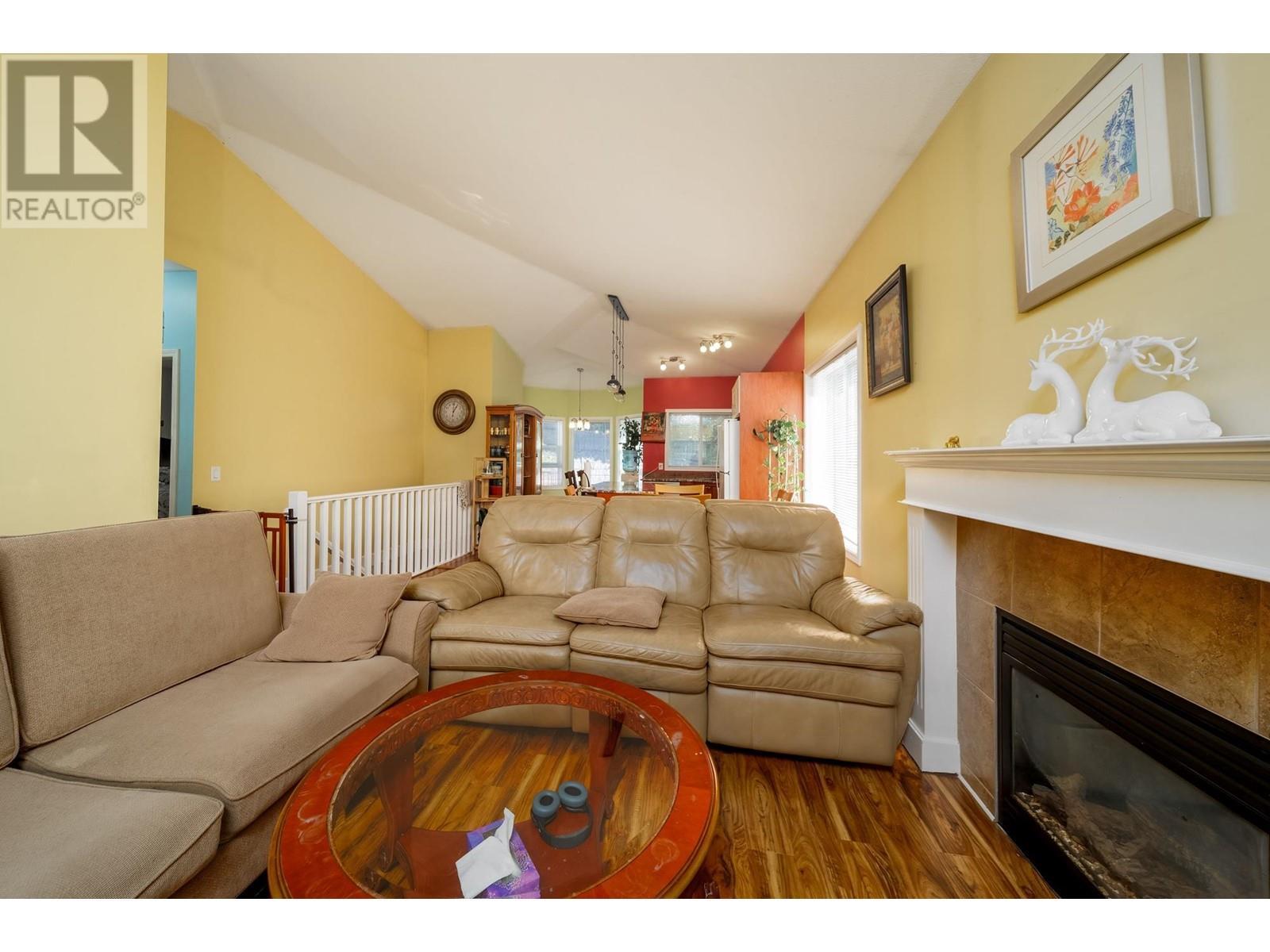 












2066 Rosefield Drive

,
West Kelowna,




British Columbia
V1Z3Y8

