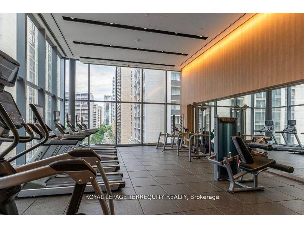 









7


Grenville

Street West, 3702,
Toronto,




ON
M4Y 0E9

