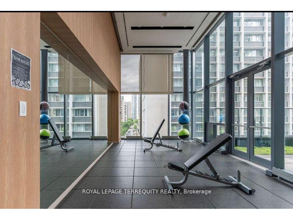 









7


Grenville

Street West, 3702,
Toronto,




ON
M4Y 0E9

