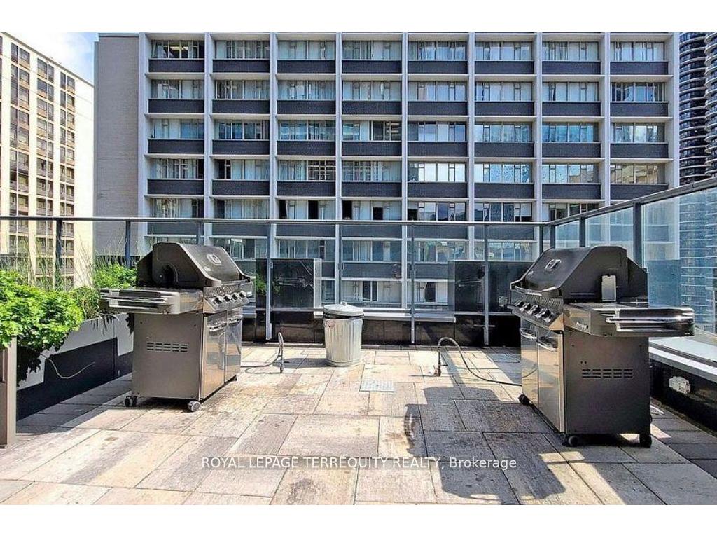 









7


Grenville

Street West, 3702,
Toronto,




ON
M4Y 0E9

