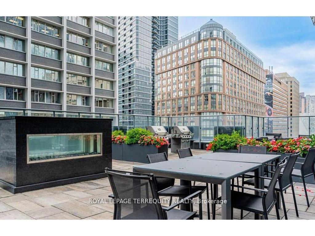 









7


Grenville

Street West, 3702,
Toronto,




ON
M4Y 0E9

