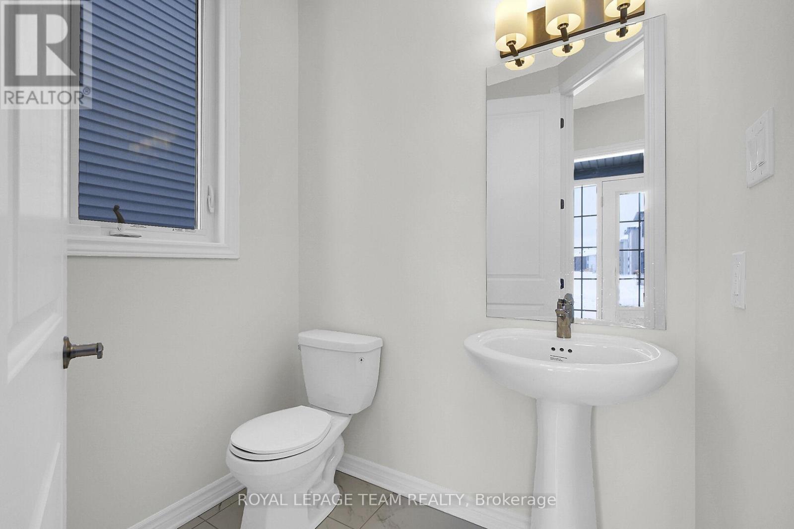 












653 PERSIMMON WAY

,
Ottawa,




Ontario
K1W0T3


