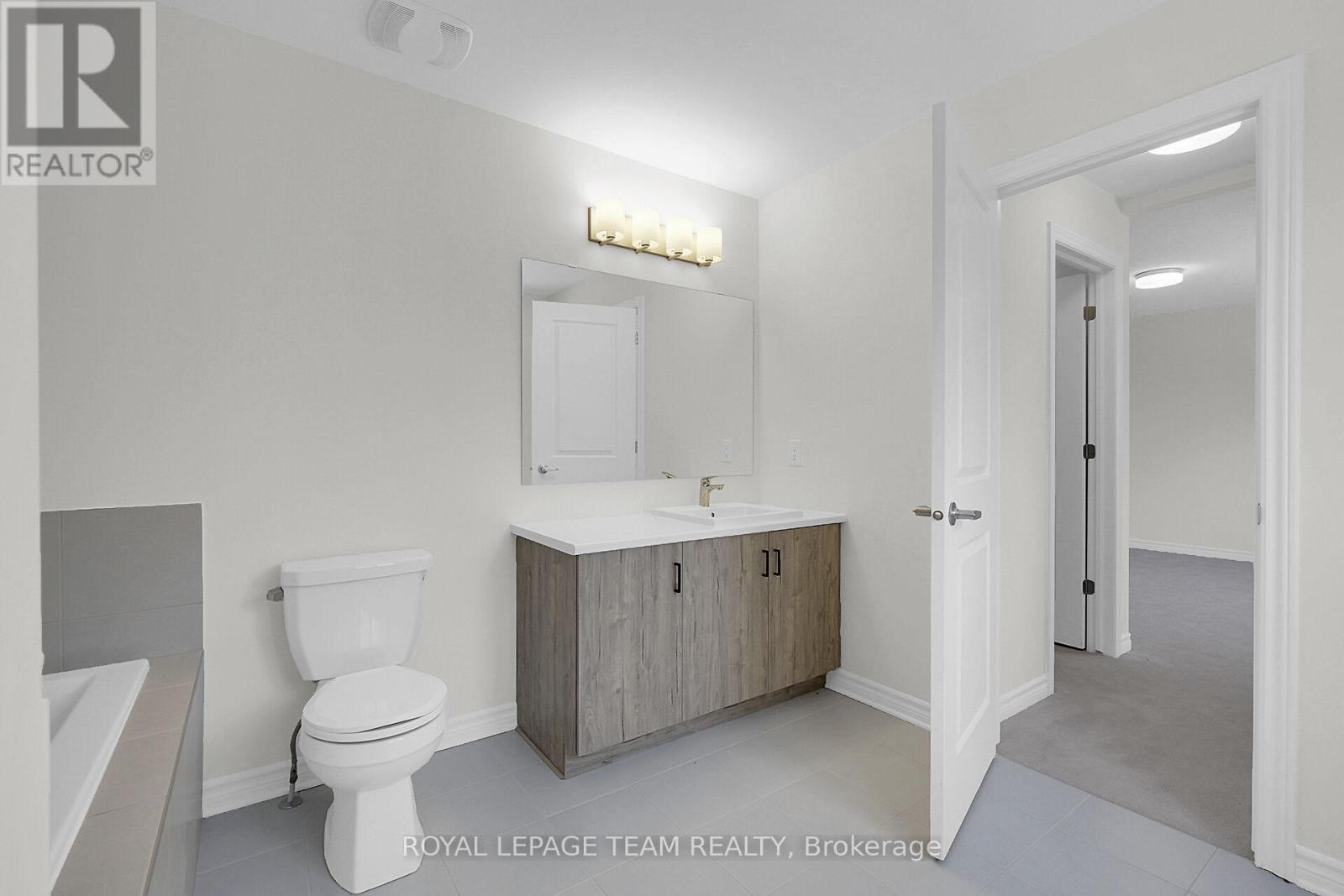 












653 PERSIMMON WAY

,
Ottawa,




Ontario
K1W0T3


