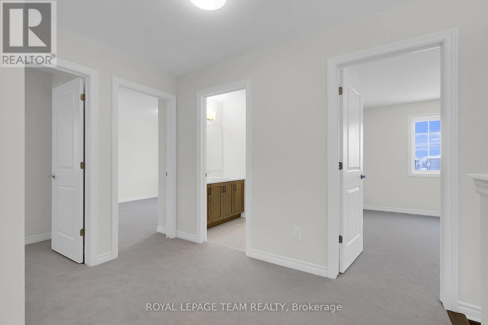 












653 PERSIMMON WAY

,
Ottawa,




Ontario
K1W0T3

