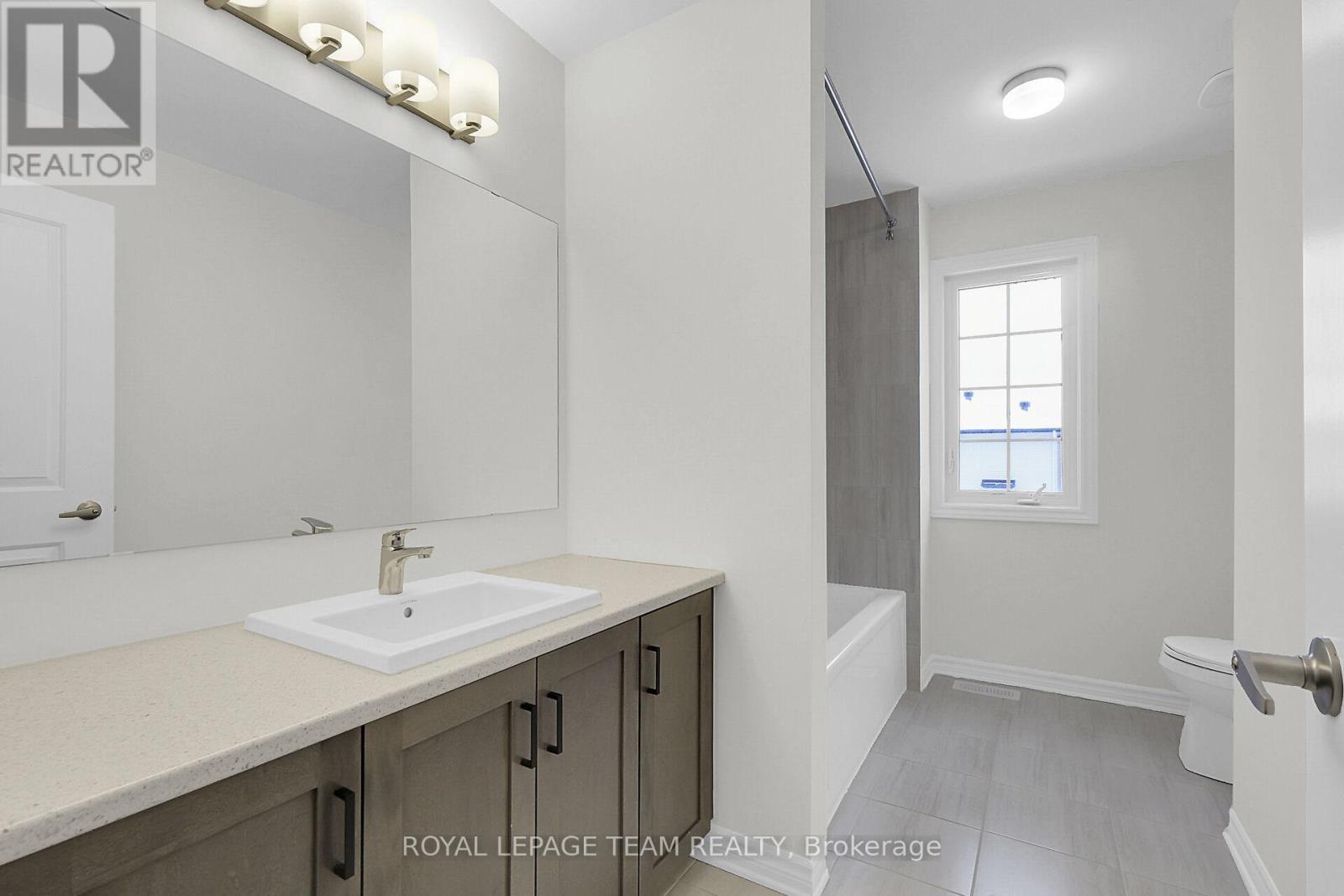 












653 PERSIMMON WAY

,
Ottawa,




Ontario
K1W0T3

