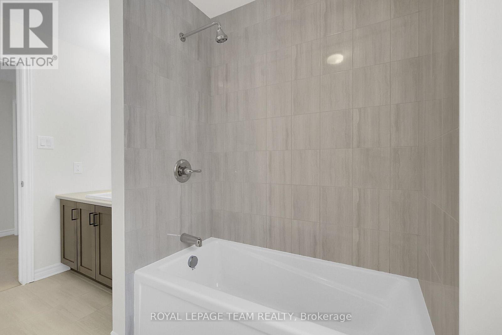 












653 PERSIMMON WAY

,
Ottawa,




Ontario
K1W0T3

