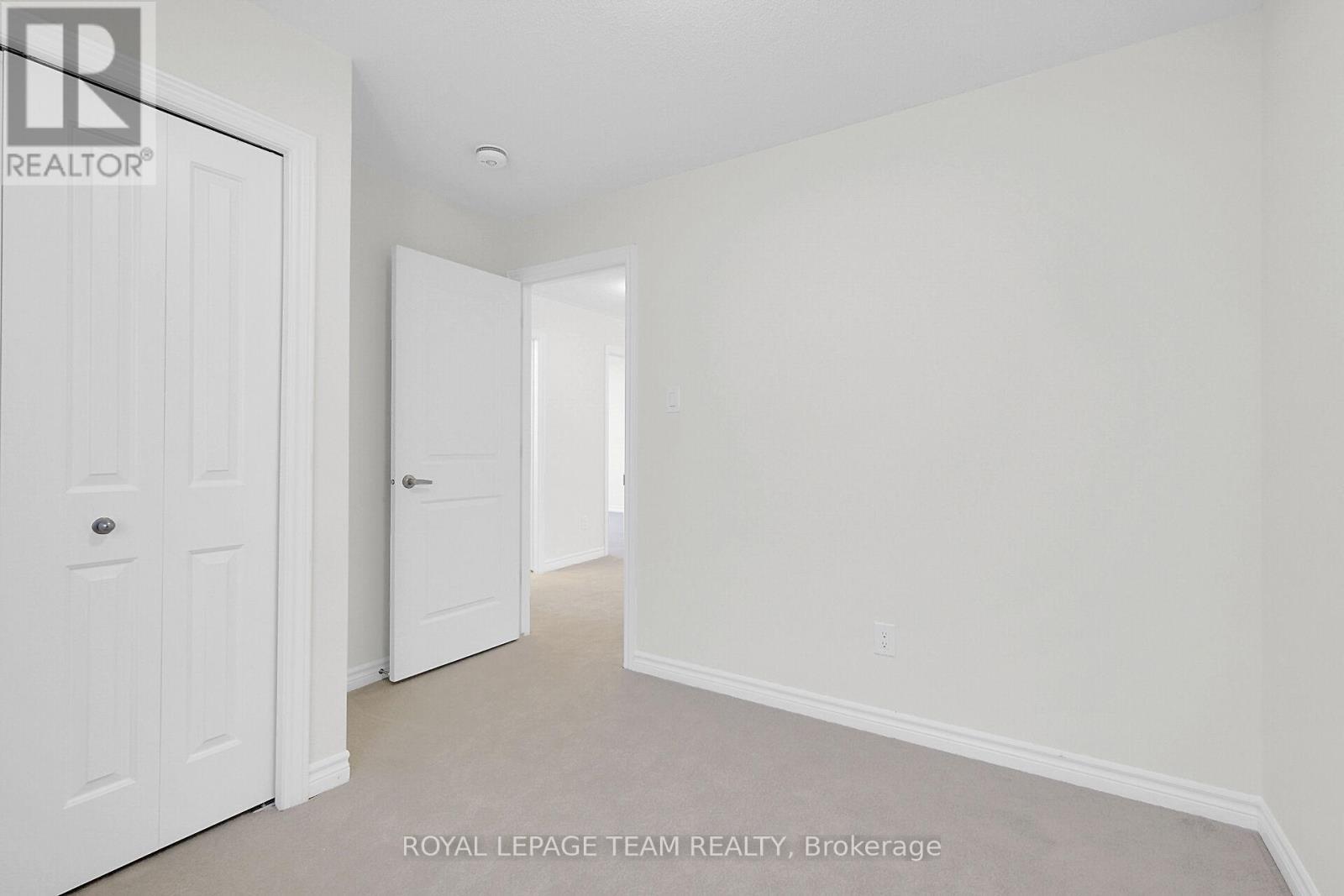 












653 PERSIMMON WAY

,
Ottawa,




Ontario
K1W0T3

