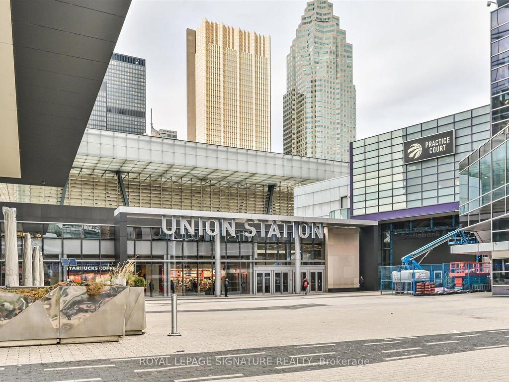 









55


Bremner

Boulevard, 3007,
Toronto,




ON
M5J 0A6

