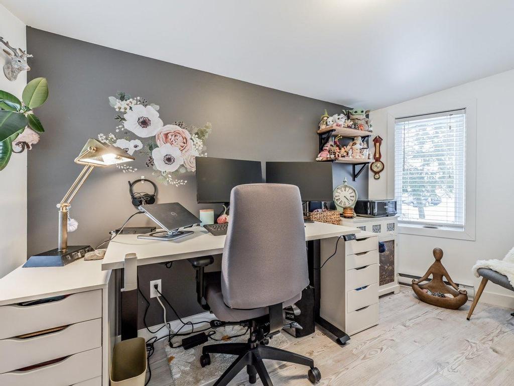









15


Rue Francine

,
Saint-Jean-sur-Richelieu,




QC
J2W1N6

