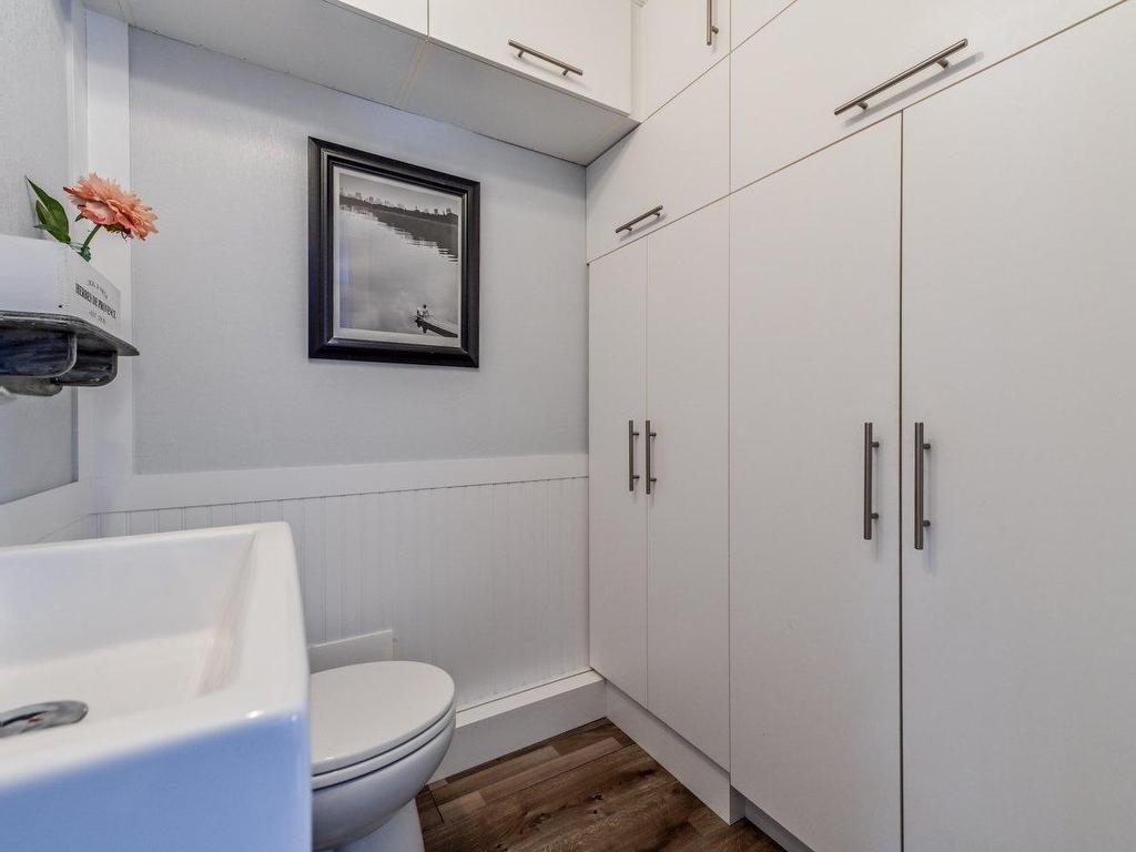 









15


Rue Francine

,
Saint-Jean-sur-Richelieu,




QC
J2W1N6

