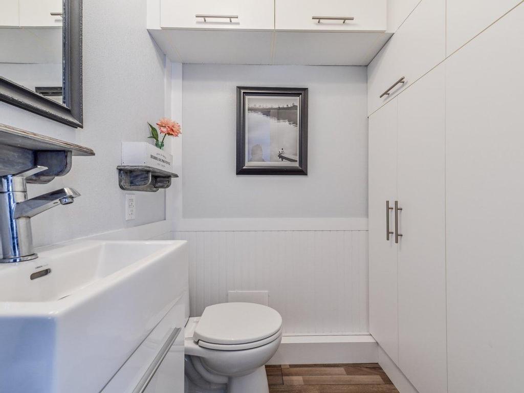 









15


Rue Francine

,
Saint-Jean-sur-Richelieu,




QC
J2W1N6

