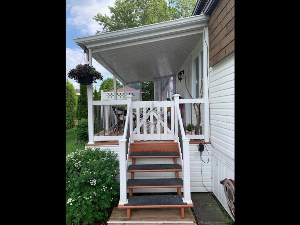 









15


Rue Francine

,
Saint-Jean-sur-Richelieu,




QC
J2W1N6


