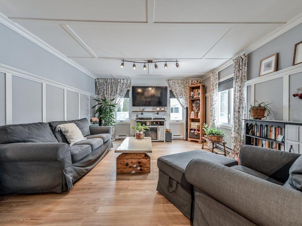 









15


Rue Francine

,
Saint-Jean-sur-Richelieu,




QC
J2W1N6


