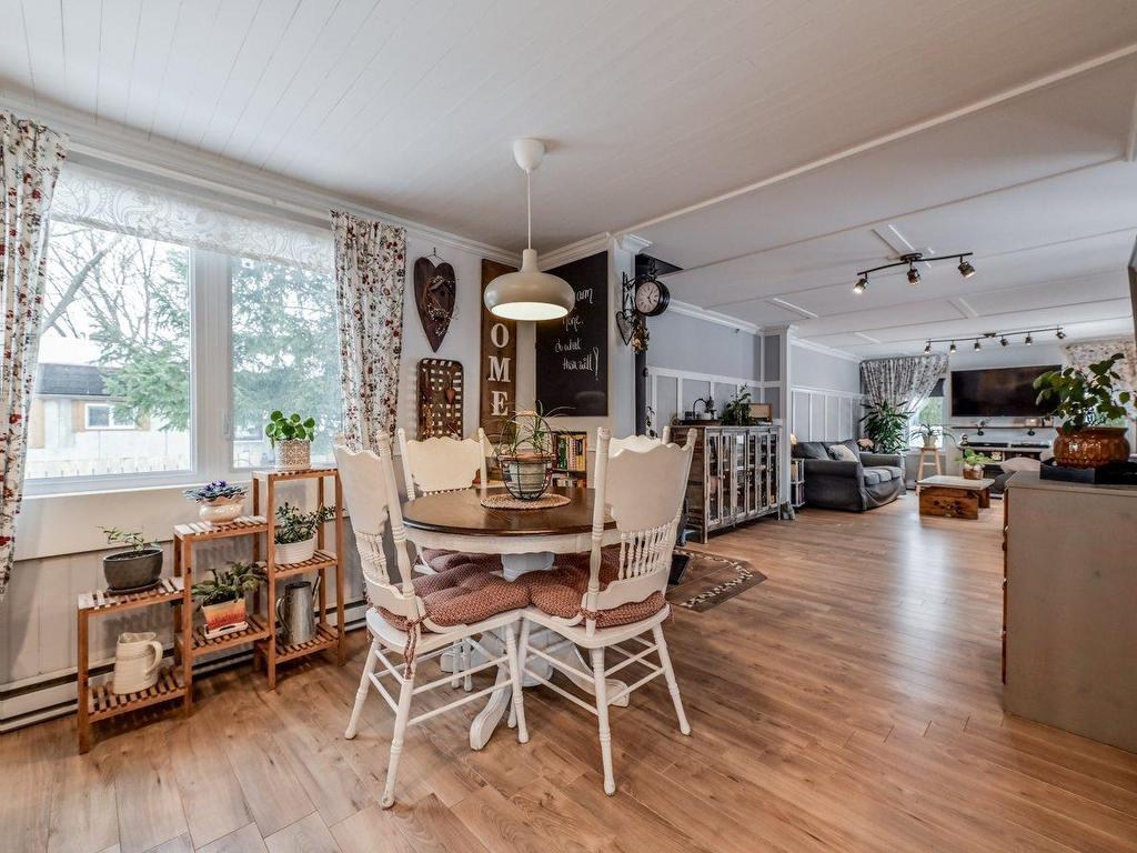 









15


Rue Francine

,
Saint-Jean-sur-Richelieu,




QC
J2W1N6

