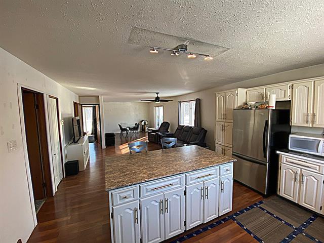 









60057


DUCHARME

RD,
Reynolds,




MB
R0E 1X0


