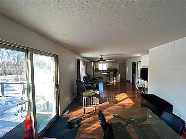 









60057


DUCHARME

RD,
Reynolds,




MB
R0E 1X0


