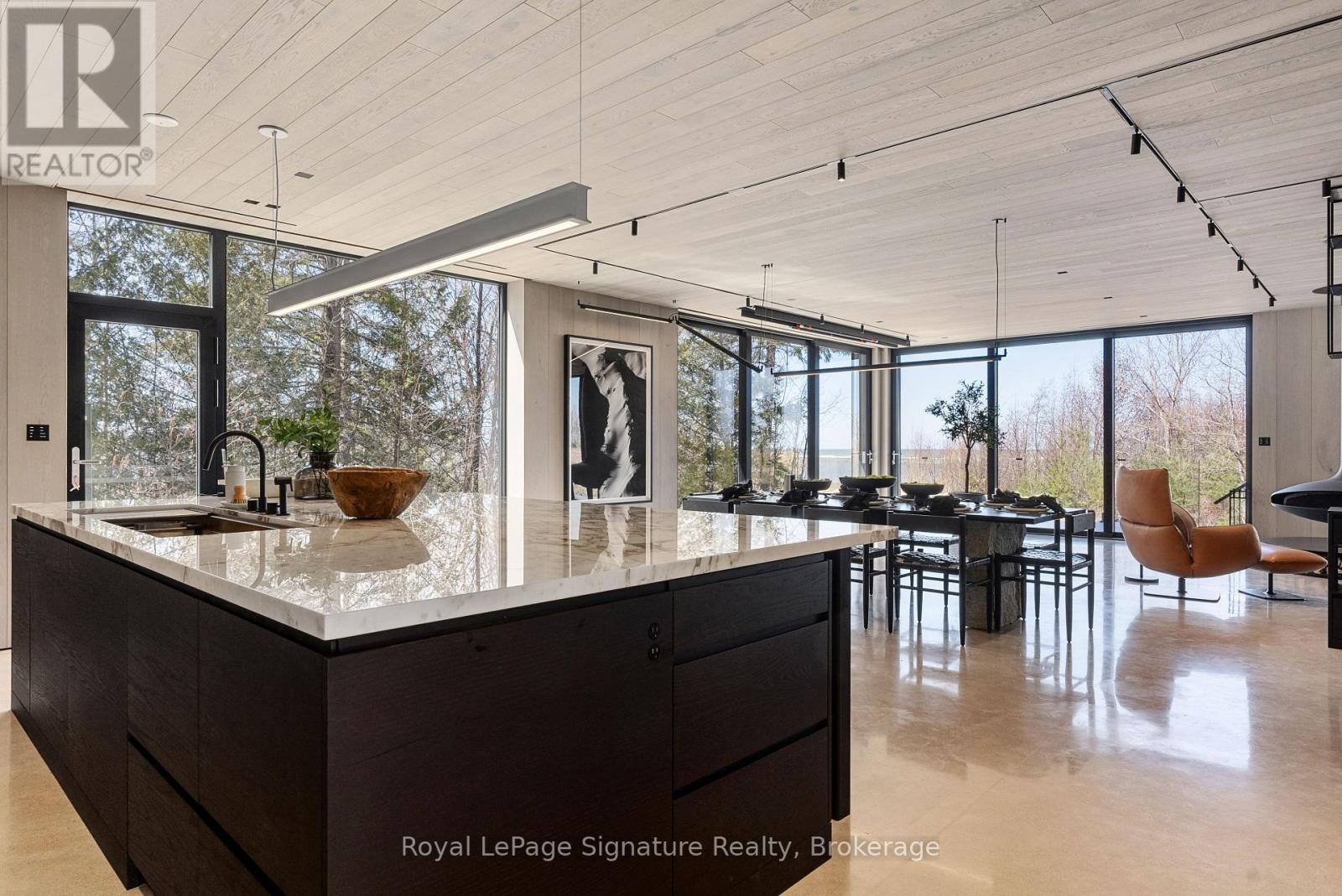 












120 SEBASTIAN STREET

,
Blue Mountains,




Ontario
N0H1J0

