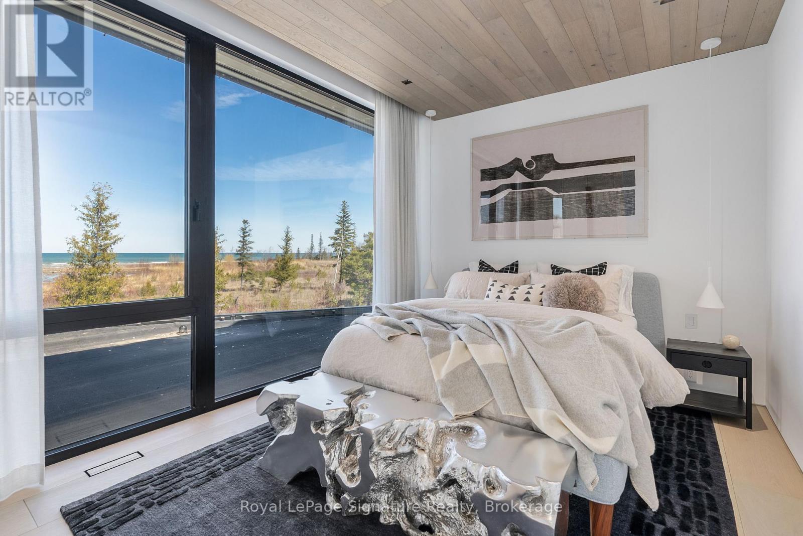 












120 SEBASTIAN STREET

,
Blue Mountains,




Ontario
N0H1J0


