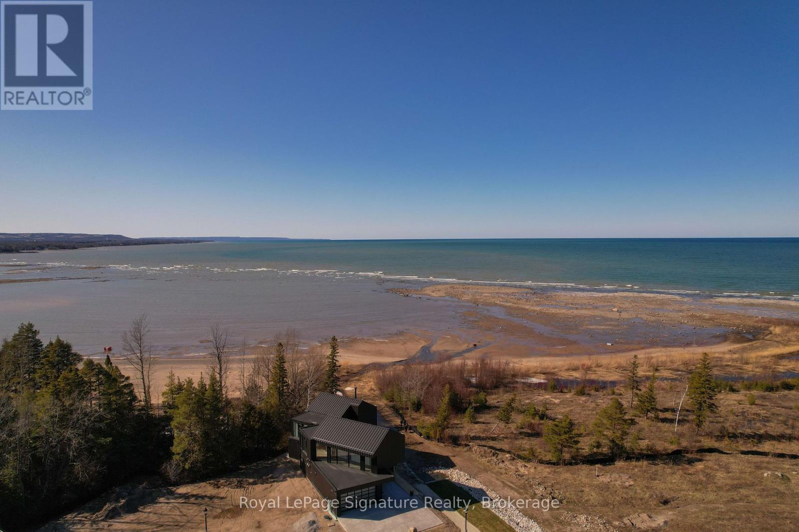 












120 SEBASTIAN STREET

,
Blue Mountains,




Ontario
N0H1J0


