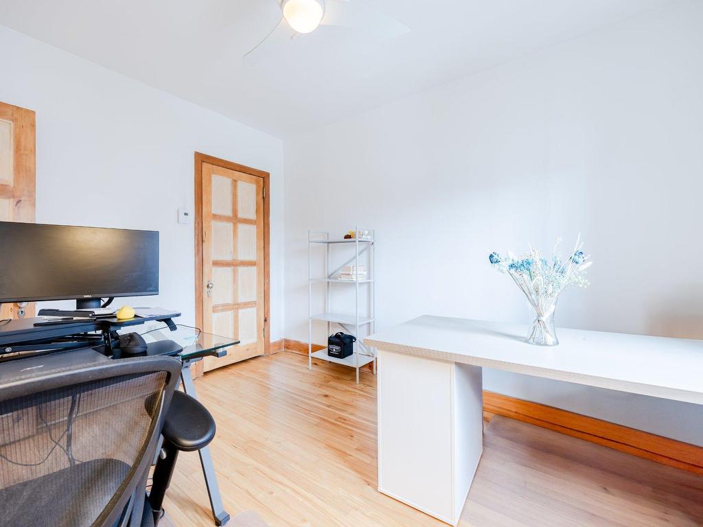 









7228


Rue Chambord

,
Montréal (Villeray/Saint-Michel/Parc-Extension),




QC
H2E1W6


