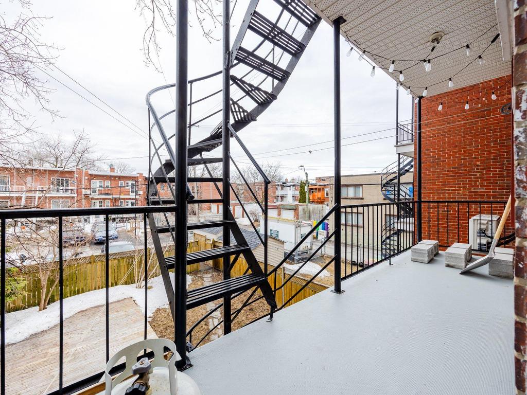 









7228


Rue Chambord

,
Montréal (Villeray/Saint-Michel/Parc-Extension),




QC
H2E1W6

