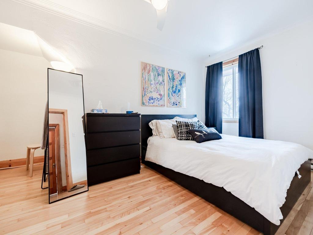 









7228


Rue Chambord

,
Montréal (Villeray/Saint-Michel/Parc-Extension),




QC
H2E1W6

