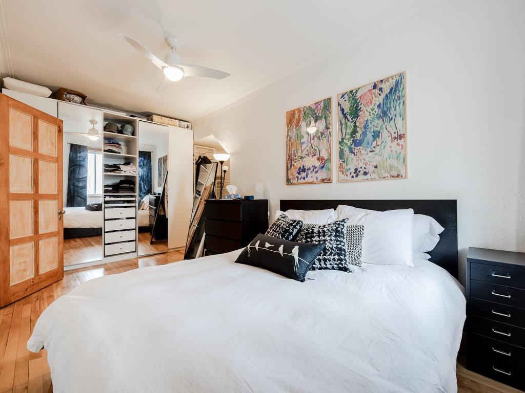 









7228


Rue Chambord

,
Montréal (Villeray/Saint-Michel/Parc-Extension),




QC
H2E1W6

