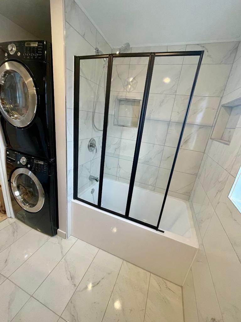 









238

 - 238A


Rue Notre-Dame E.

,
Trois-Rivières,




QC
G8T4B7

