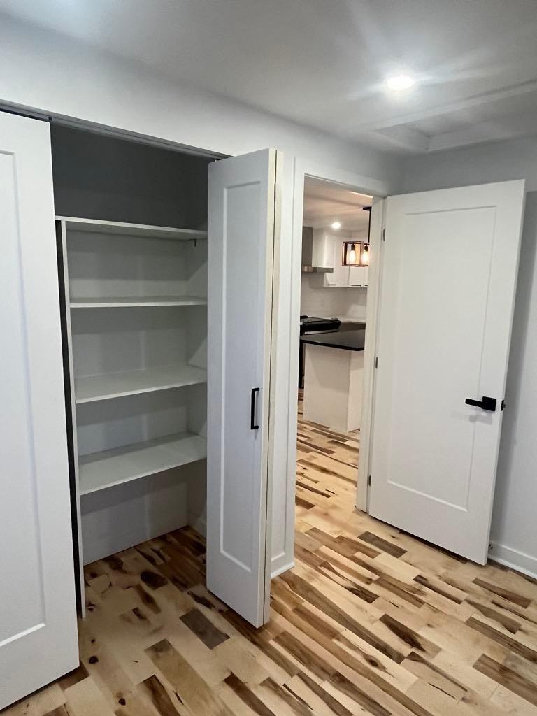









238

 - 238A


Rue Notre-Dame E.

,
Trois-Rivières,




QC
G8T4B7

